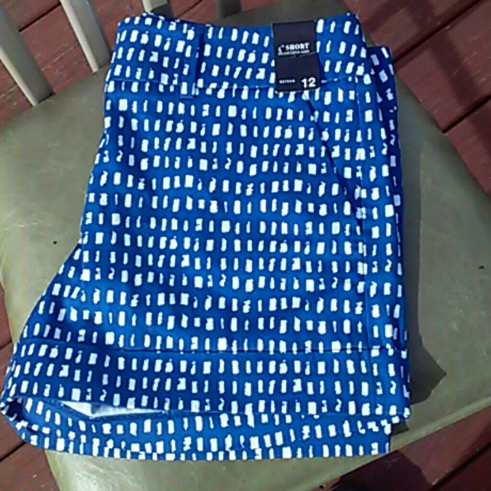 New York and Company 4" blue Sateen Shorts